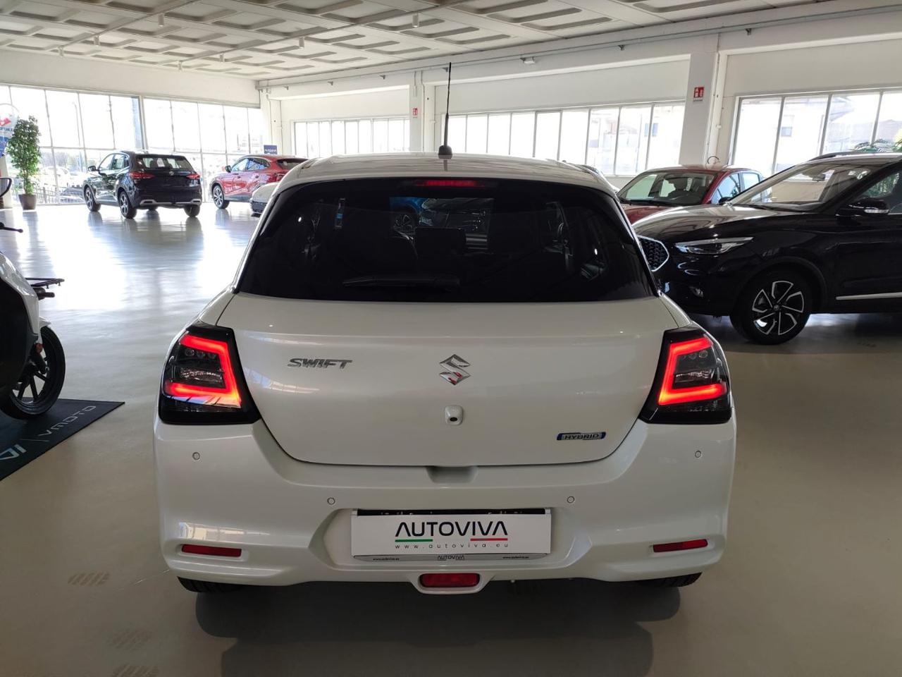 SUZUKI Swift 1.2 Hybrid CVT Top - 5