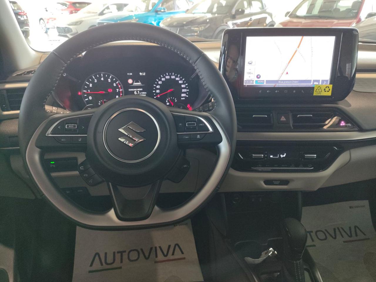 SUZUKI Swift 1.2 Hybrid CVT Top - 12