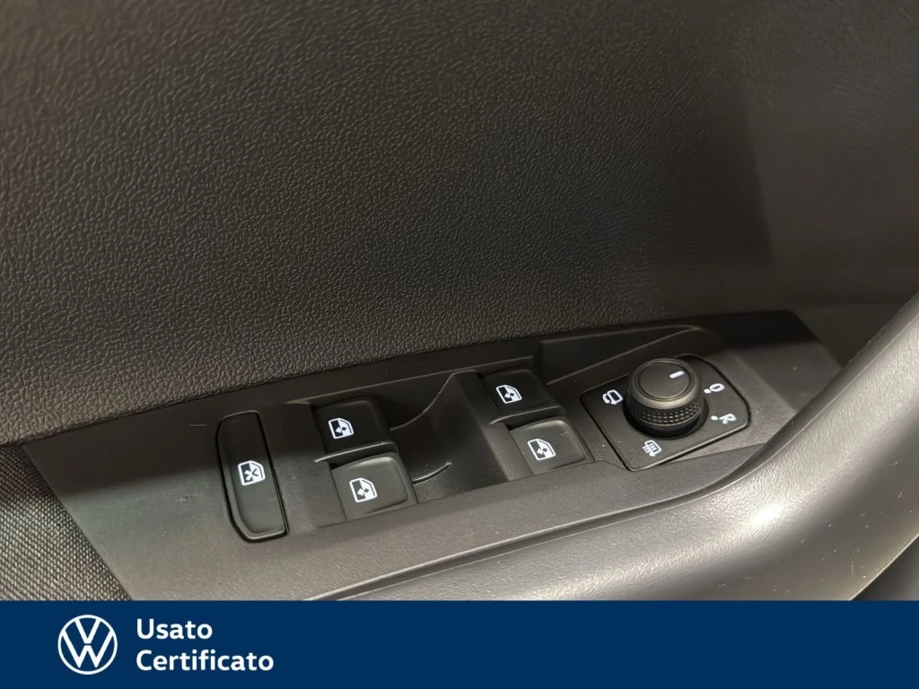 VOLKSWAGEN Taigo 1.0 tsi edition plus 95cv - 17