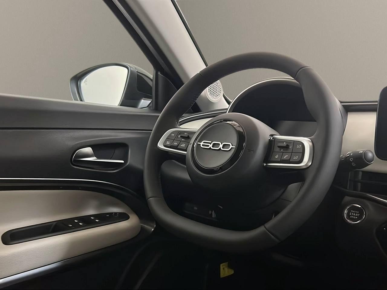 FIAT 600 Hybrid 145 CV DCT MHEV La Prima - 26