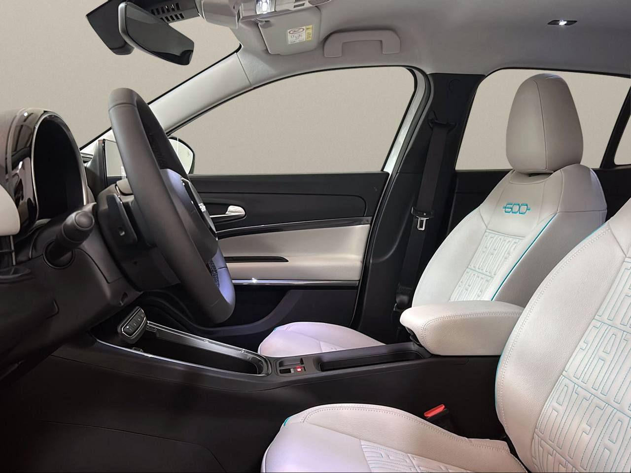 FIAT 600 Hybrid 145 CV DCT MHEV La Prima - 9