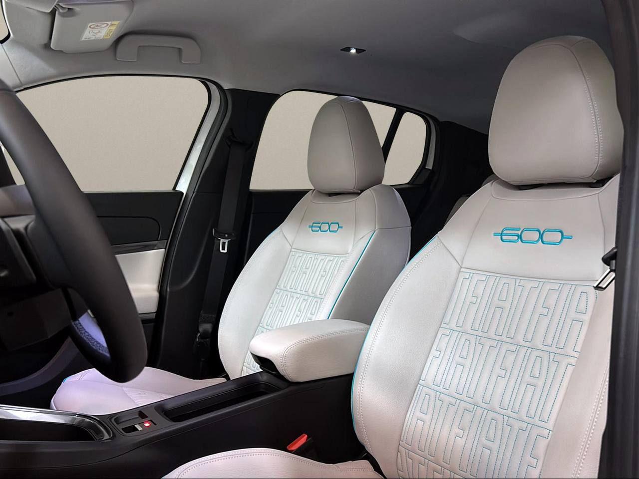 FIAT 600 Hybrid 145 CV DCT MHEV La Prima - 10