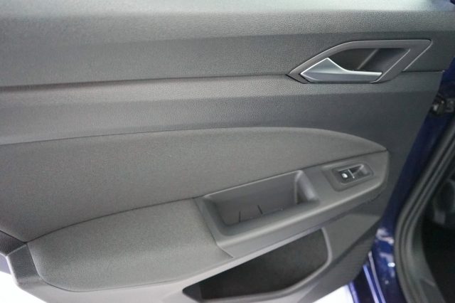 VOLKSWAGEN Golf 34