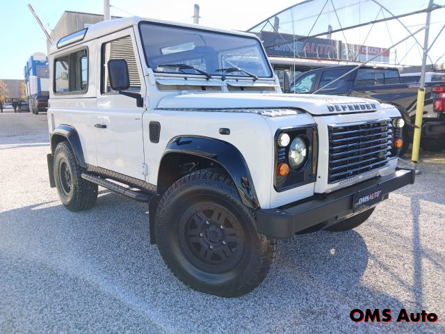 LAND ROVER Defender Bianco pastello