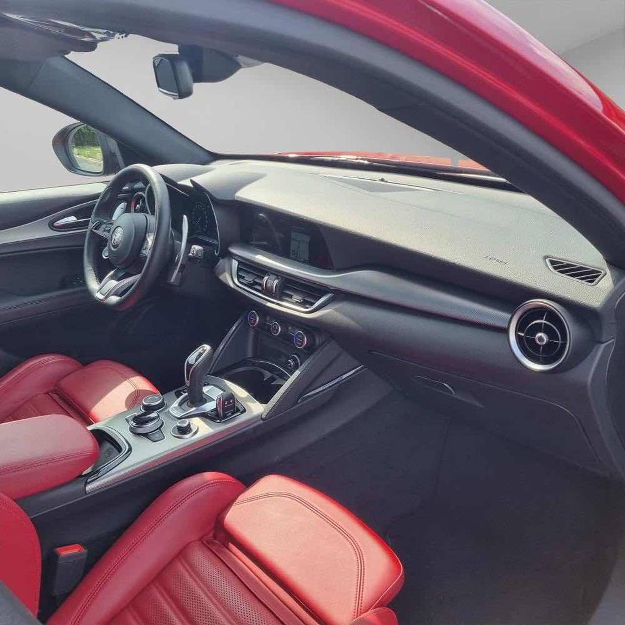 ALFA ROMEO Stelvio 2.2 Turbodiesel 210 CV AT8 Q4 Veloce 06/2024 - 6