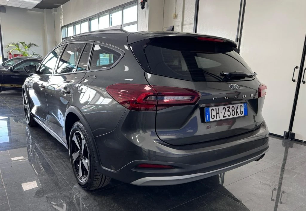 FORD Focus 1.5 EcoBlue 120 CV automatico SW Active - 6