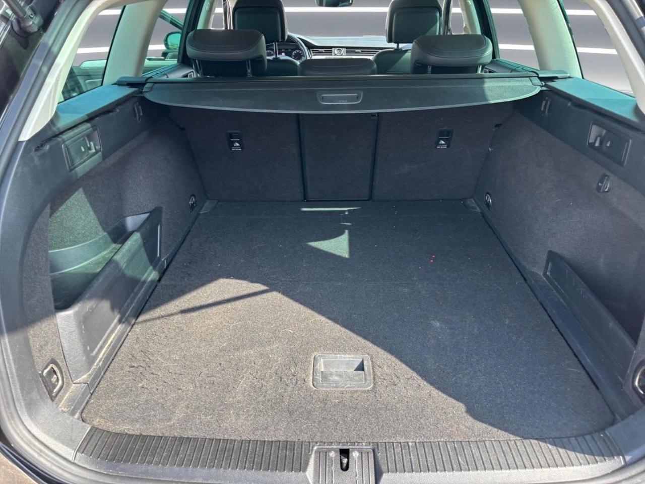 VOLKSWAGEN Passat Variant 2.0 TDI 4motion BlueMotion Technology - 8