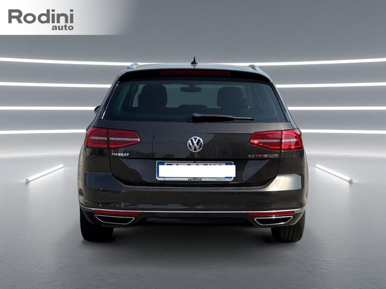 VOLKSWAGEN Passat Variant 2.0 TDI 4motion BlueMotion Technology - 6