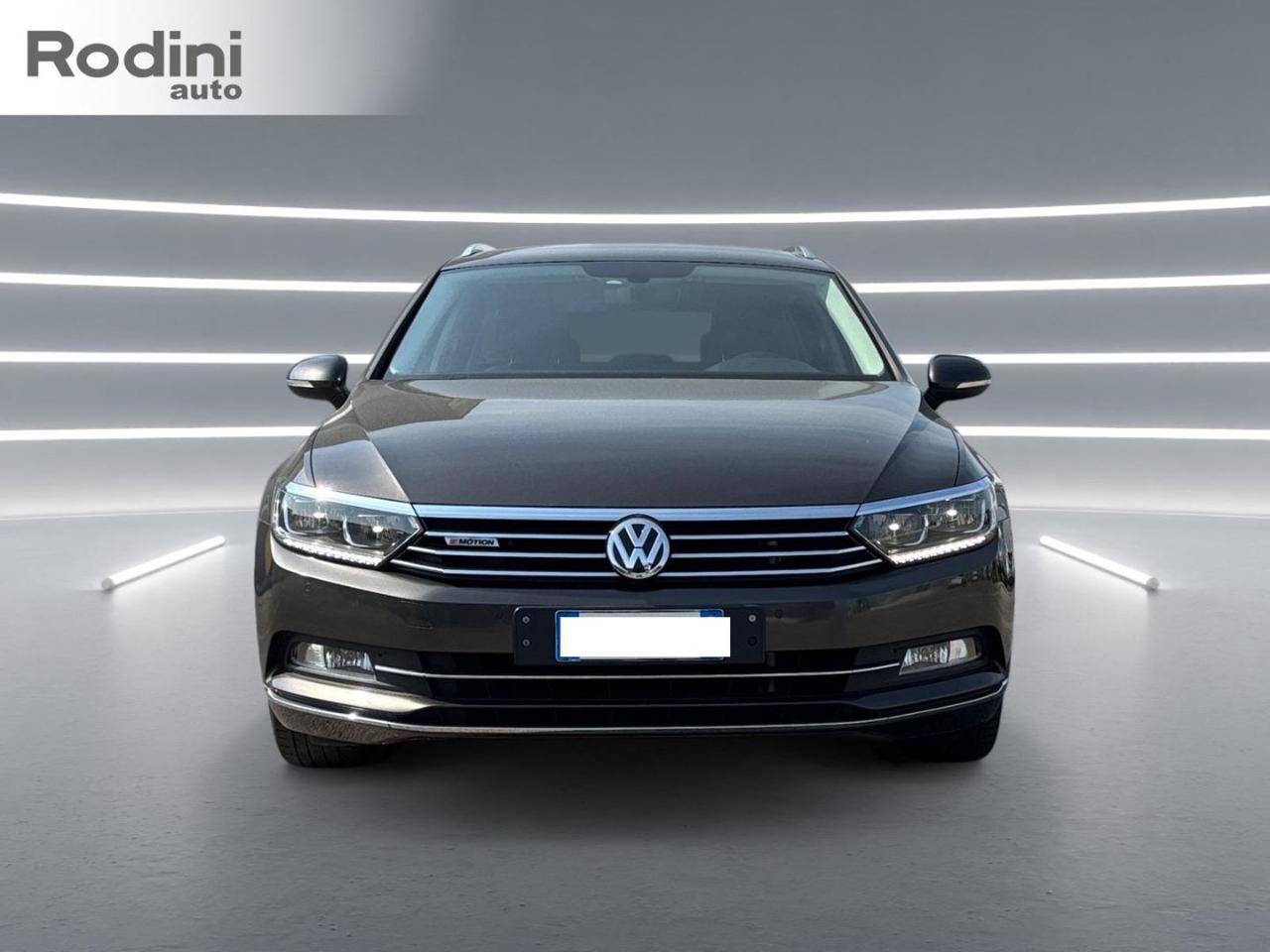 VOLKSWAGEN Passat Variant 2.0 TDI 4motion BlueMotion Technology - 3