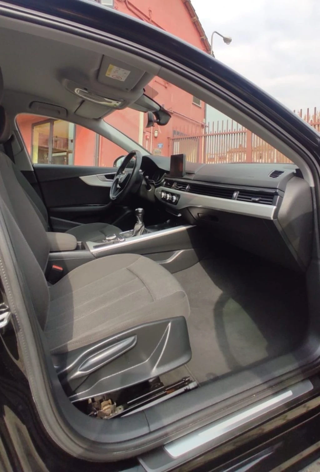 AUDI A4 Avant 2.0 TDI 150 CV - 9