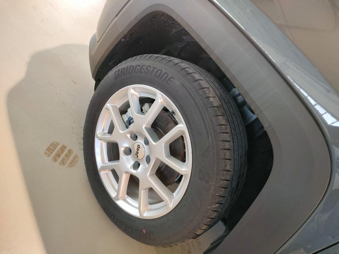 JEEP Renegade 1.5 Turbo T4 MHEV Limited - 16