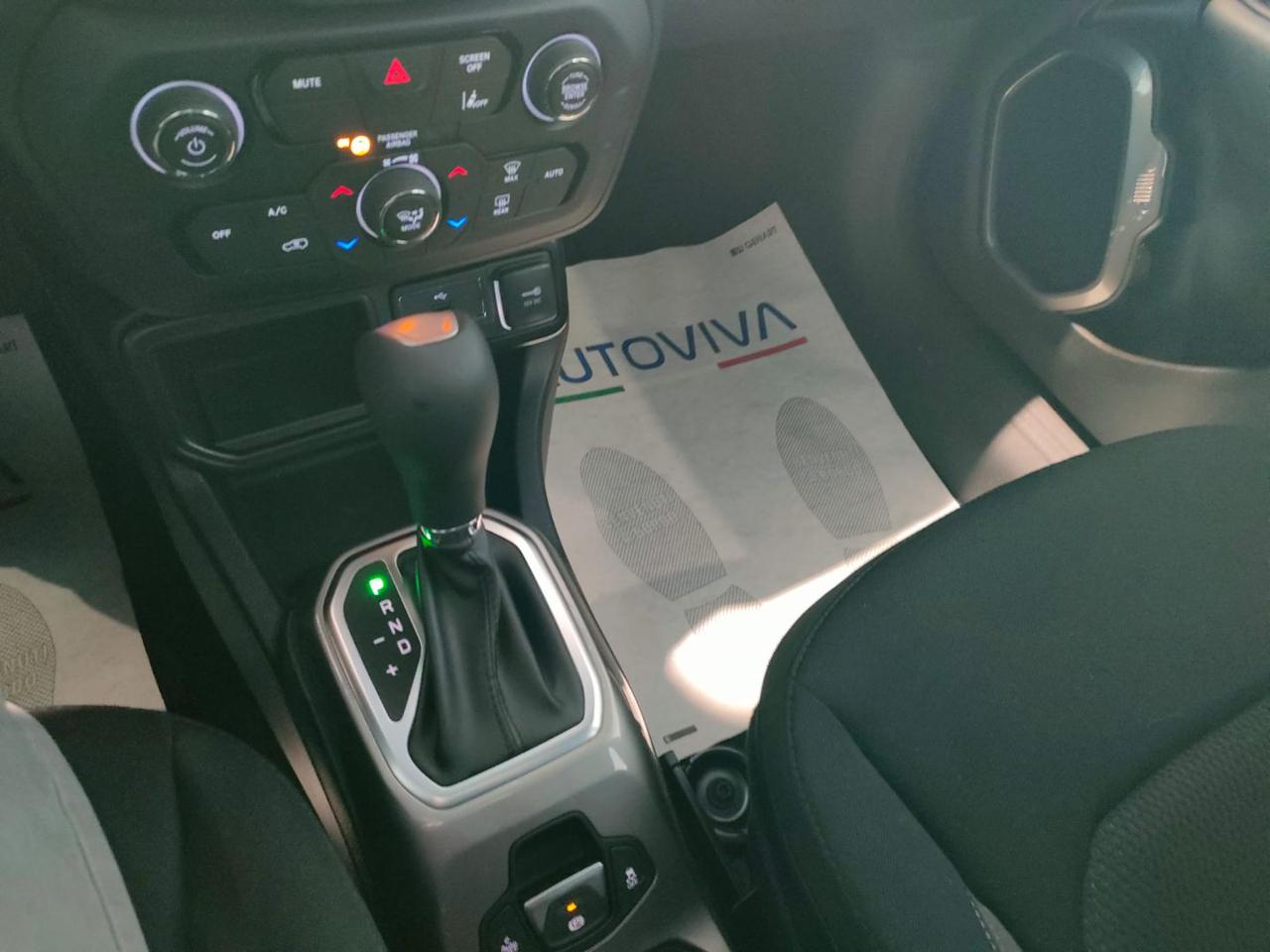 JEEP Renegade 1.5 Turbo T4 MHEV Limited - 14