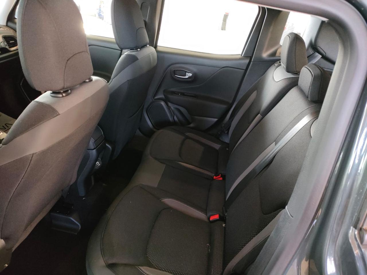 JEEP Renegade 1.5 Turbo T4 MHEV Limited - 9