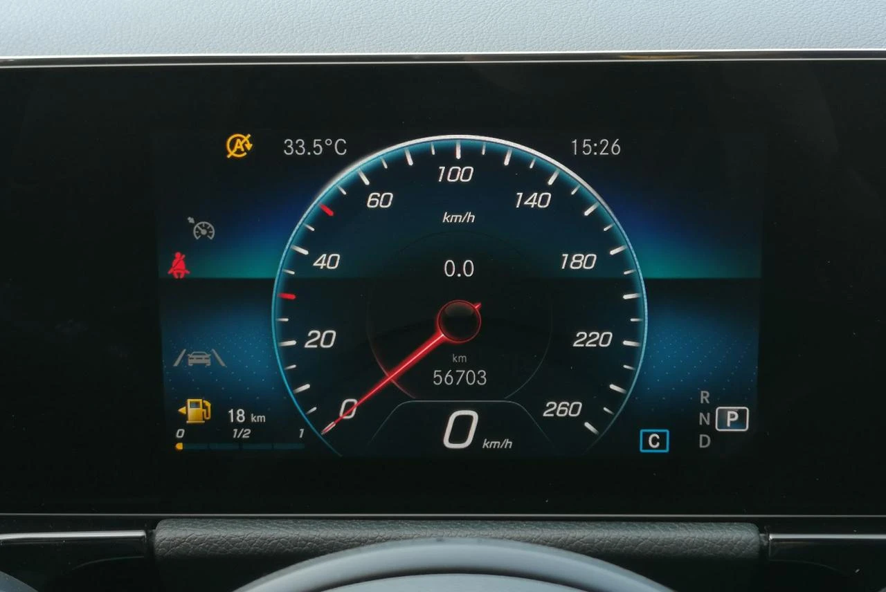 MERCEDES-BENZ GLA 180 Automatic Business Extra - 15