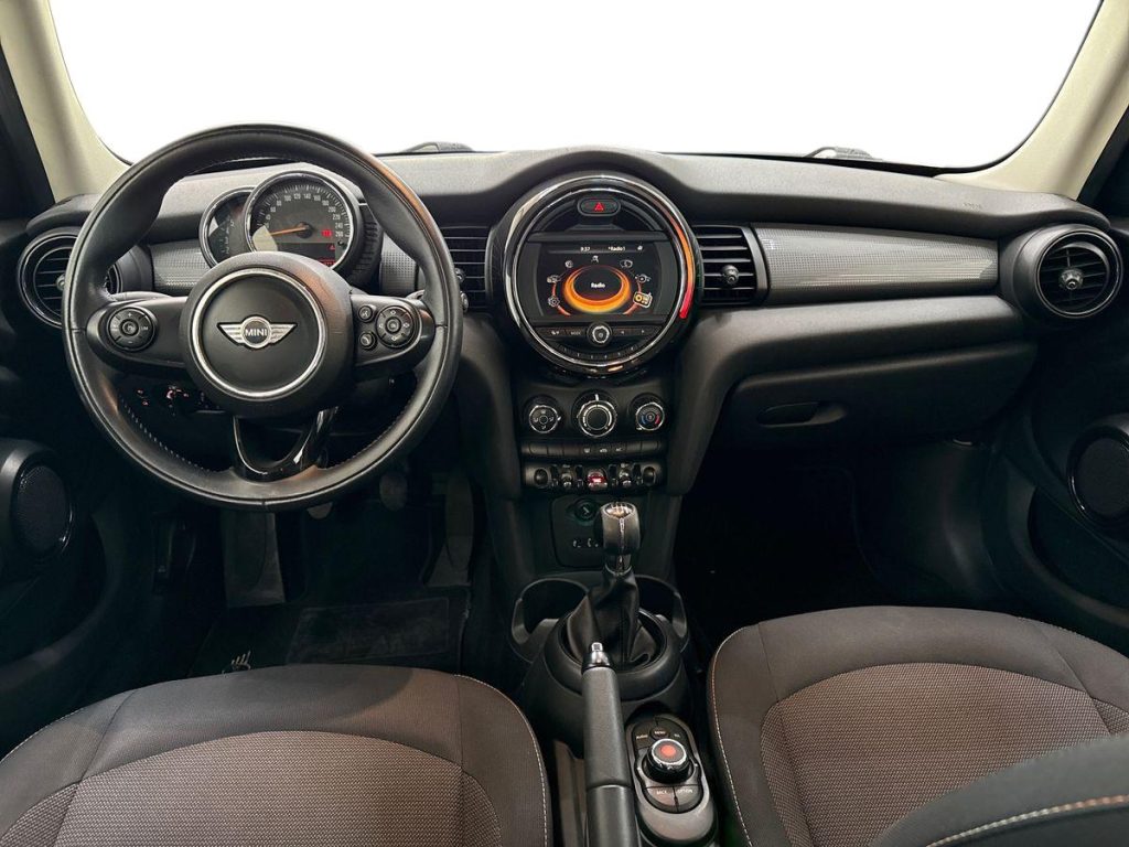 MINI One 1.5 One D Business XL 5 porte - 7