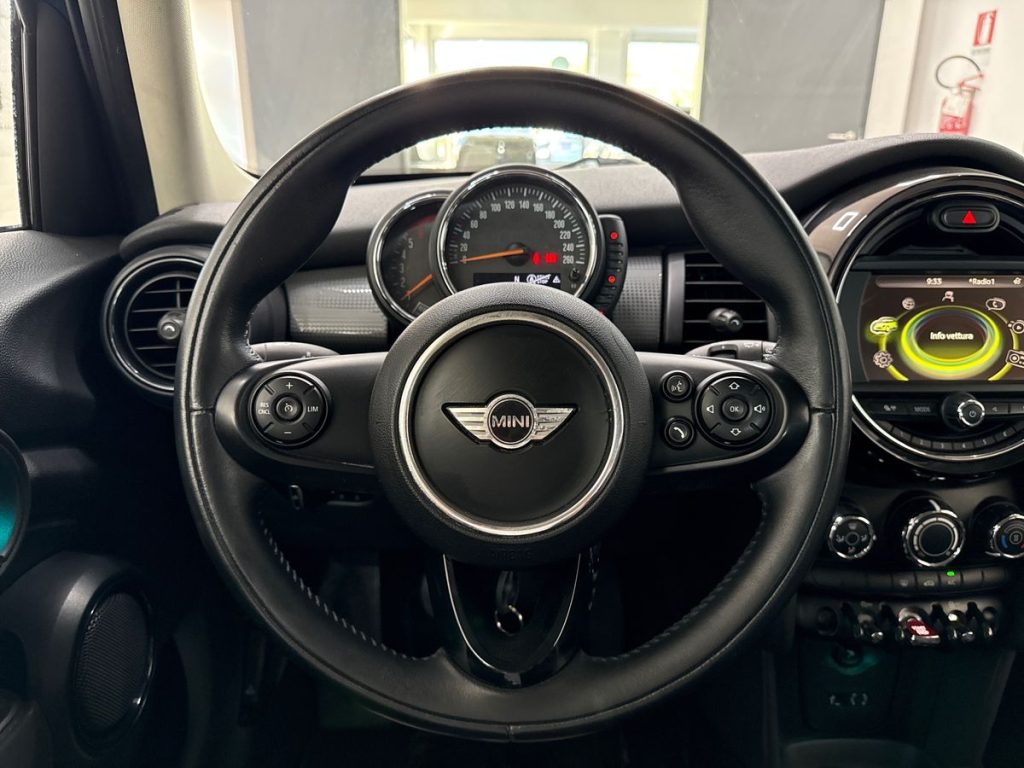 MINI One 1.5 One D Business XL 5 porte - 18