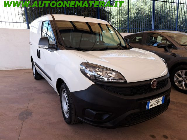 FIAT Doblo Bianco pastello