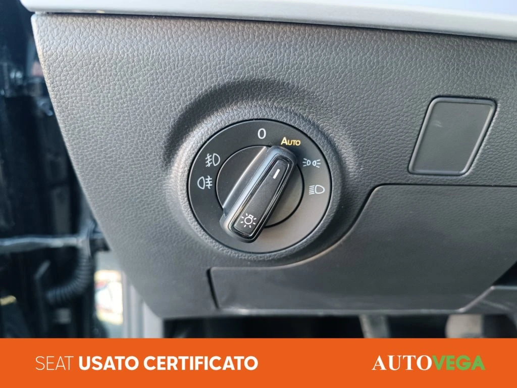 SEAT Arona 1.0 ecotsi fr 95cv - 9