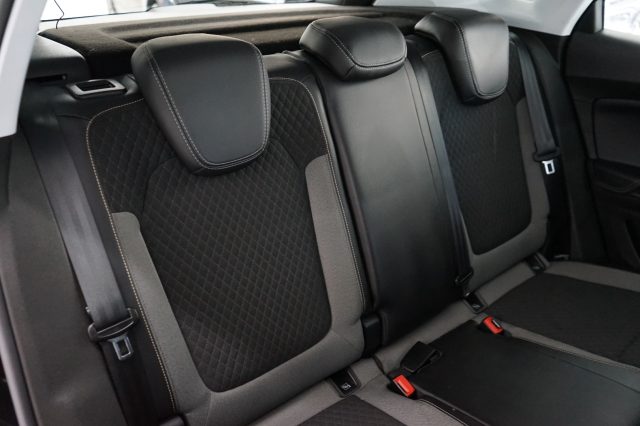 OPEL Grandland X 38