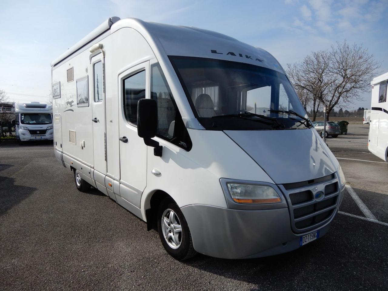 Camper semintegrale, McLouis