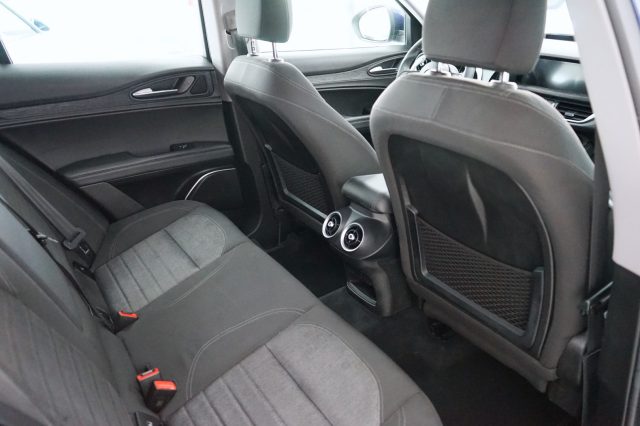 ALFA ROMEO Stelvio 43
