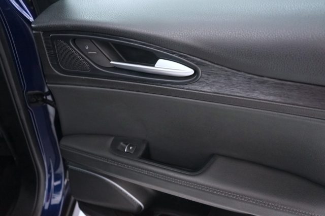 ALFA ROMEO Stelvio 44
