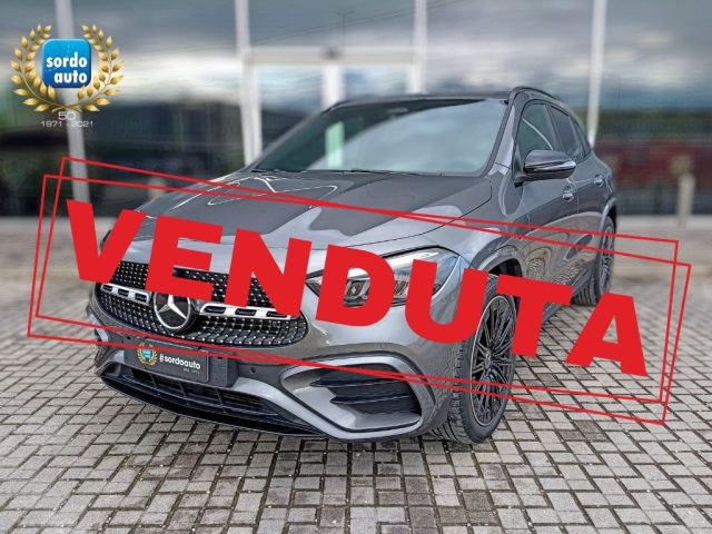 MERCEDES-BENZ GLA 200 Antracite metallizzato