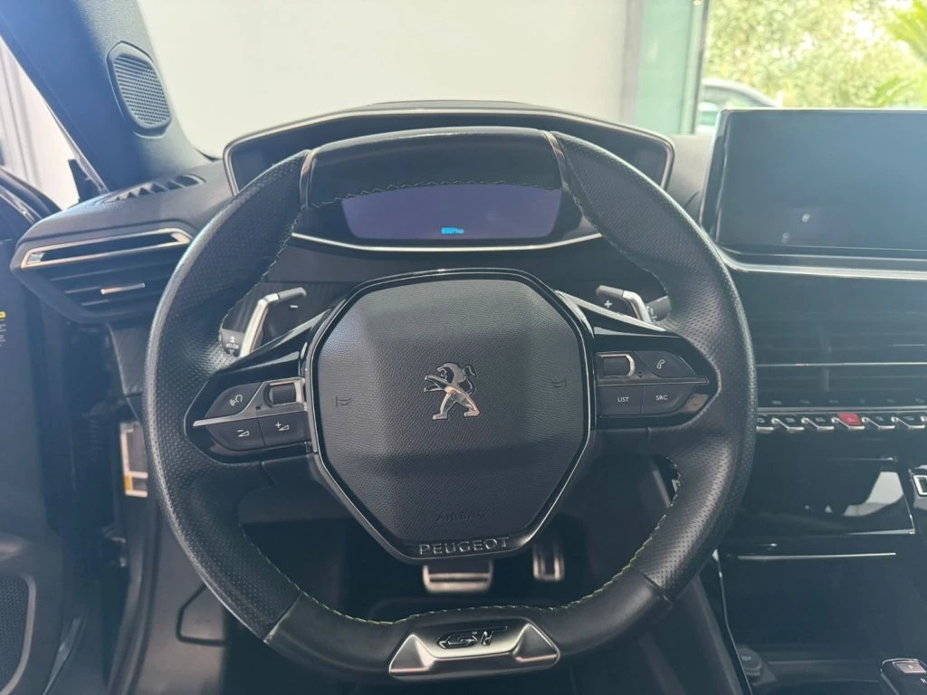 PEUGEOT 2008 BlueHDi 130 S&S EAT8 GT Pack - 8