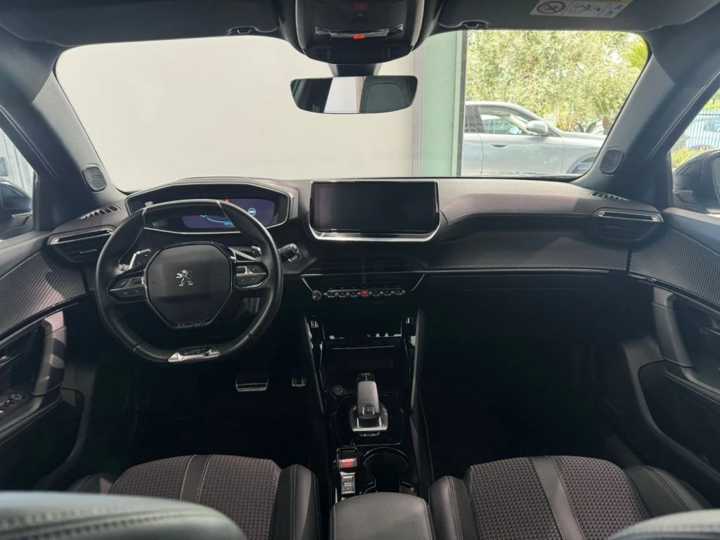 PEUGEOT 2008 BlueHDi 130 S&S EAT8 GT Pack - 9