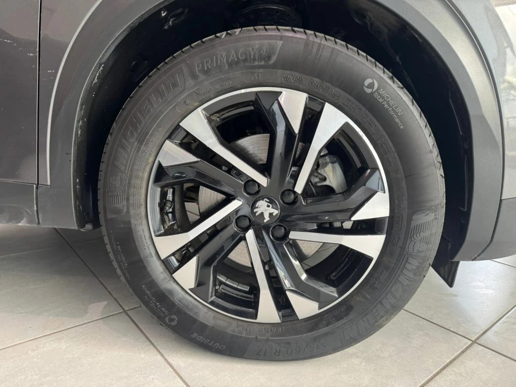 PEUGEOT 2008 BlueHDi 130 S&S EAT8 GT Pack - 5