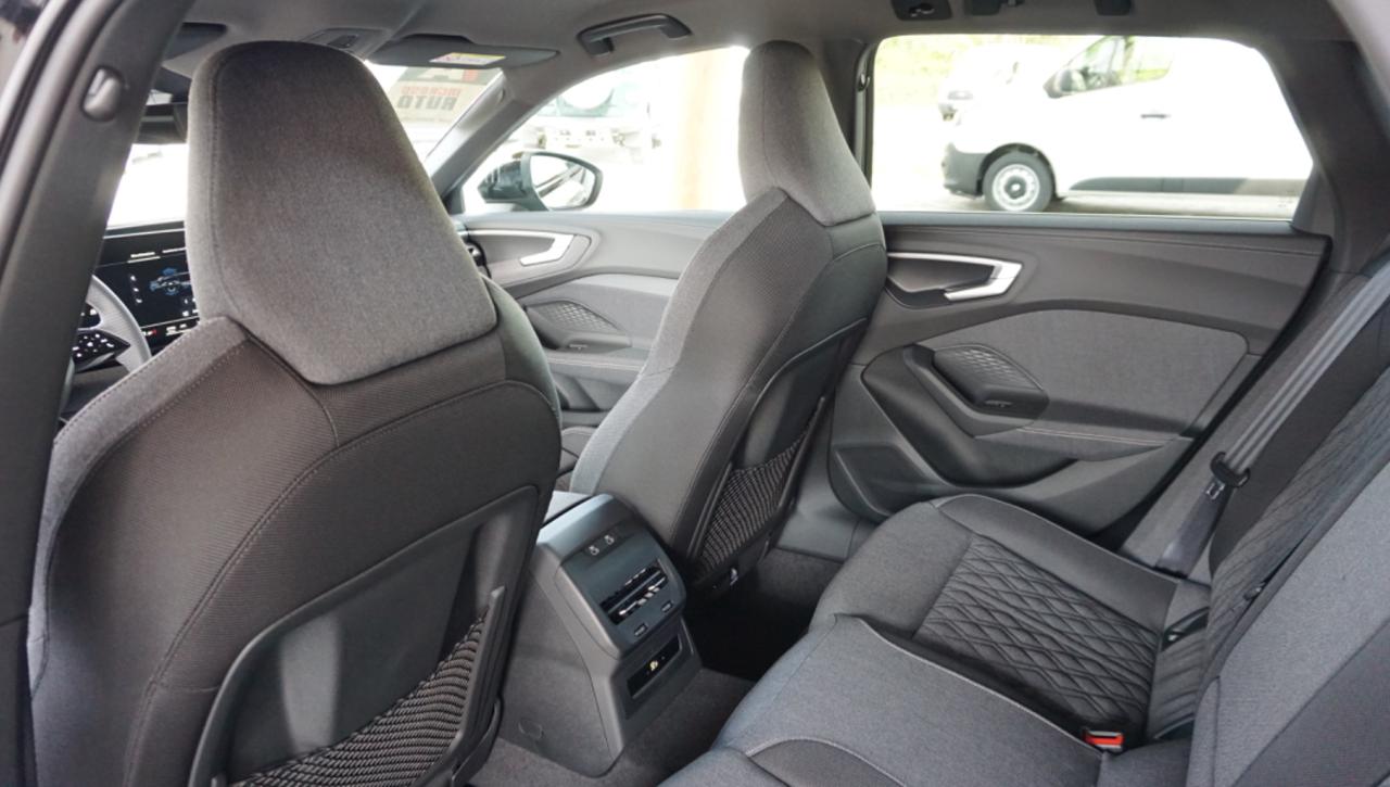 AUDI A5 Avant TDI 150 kW S tronic mHEV+ S Line edition - 35