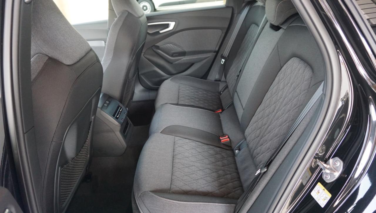 AUDI A5 Avant TDI 150 kW S tronic mHEV+ S Line edition - 32