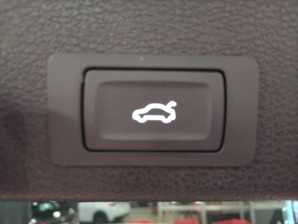 AUDI Q3 SPORTBACK 40 TDI quattro S tr. Bus. Plus 19 B&O - 31