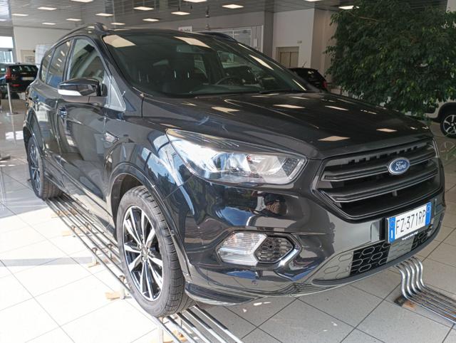 FORD Kuga Nero metallizzato