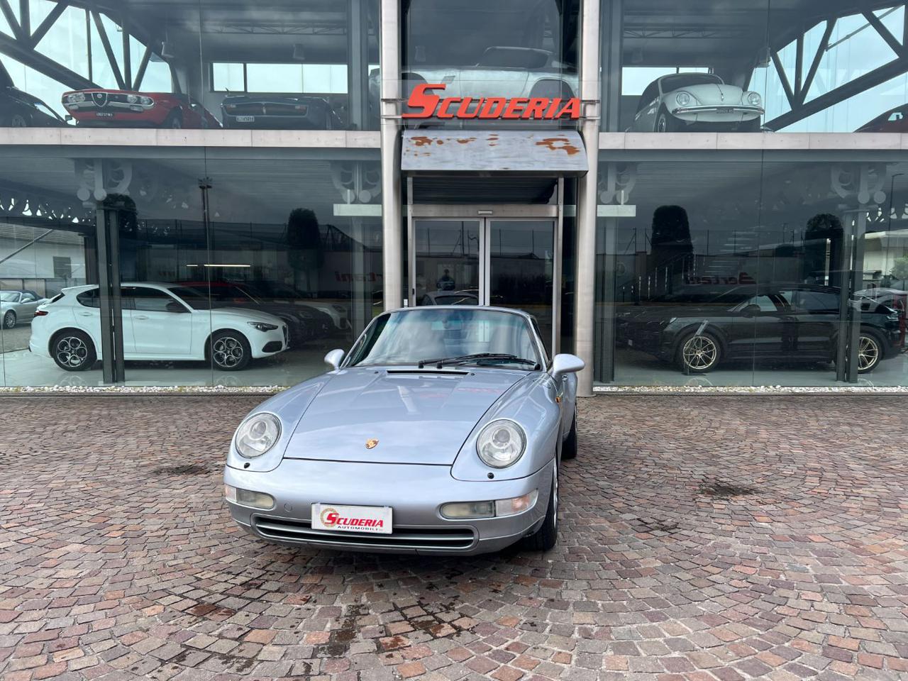 PORSCHE 993