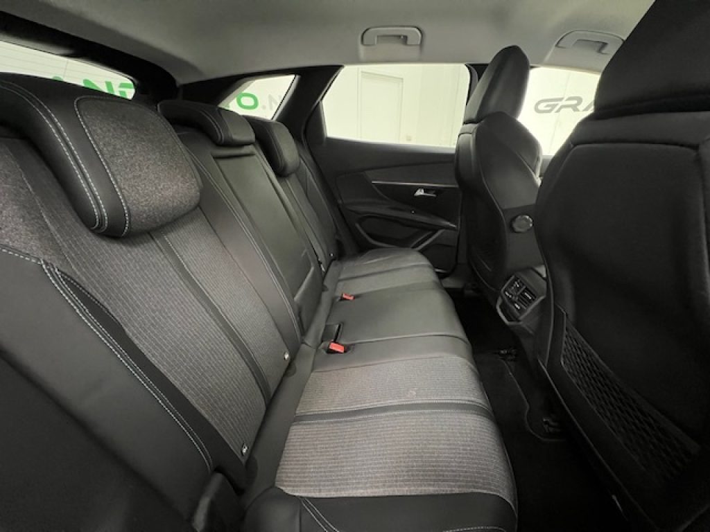 PEUGEOT 3008 II 2021 -  1.5 bluehdi Allure Pack s&s 130cv - 15