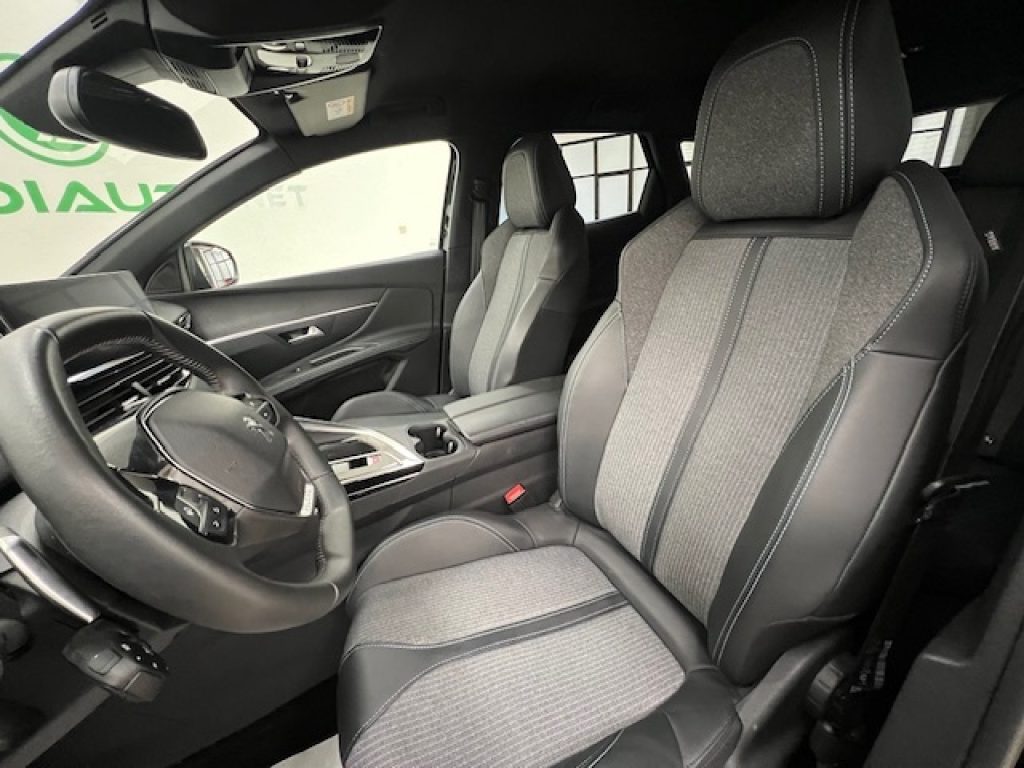 PEUGEOT 3008 II 2021 -  1.5 bluehdi Allure Pack s&s 130cv eat8 - 7