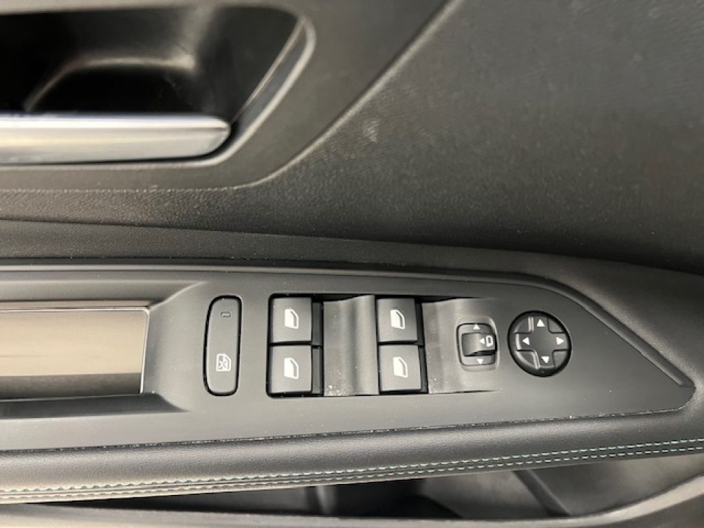 PEUGEOT 3008 II 2021 -  1.5 bluehdi Allure Pack s&s 130cv eat8 - 14