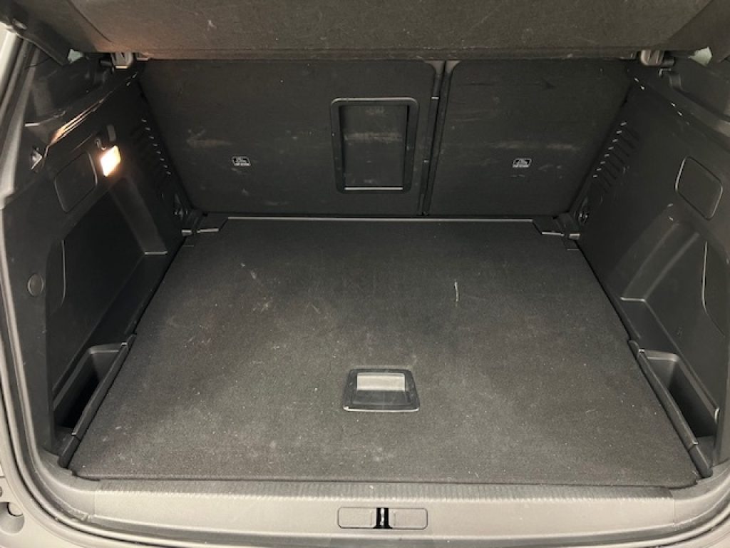 PEUGEOT 3008 II 2021 -  1.5 bluehdi Allure Pack s&s 130cv eat8 - 18