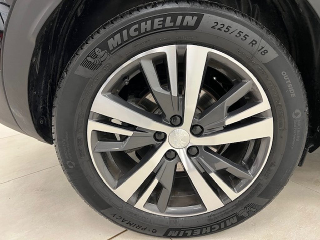 PEUGEOT 3008 II 2021 -  1.5 bluehdi Allure Pack s&s 130cv eat8 - 19