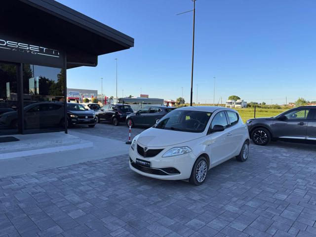 LANCIA Ypsilon Beige pastello