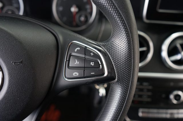 MERCEDES-BENZ A 160 46