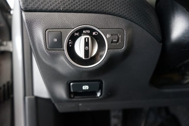 MERCEDES-BENZ A 160 48