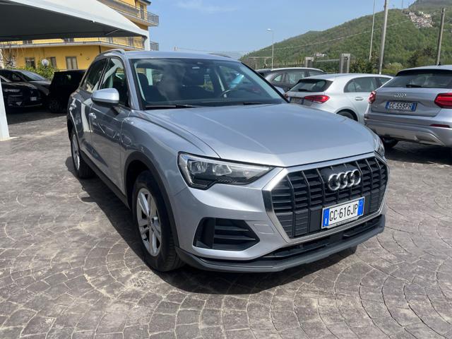 AUDI Q3 Grigio metallizzato