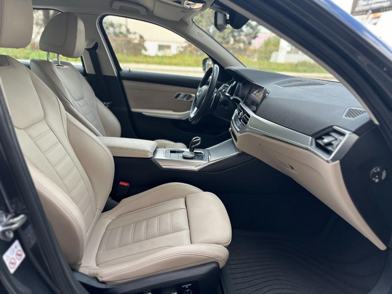 BMW 320 d 190cv Luxury (Pelle Beige/APP/Led/Navi/Retro) - 24