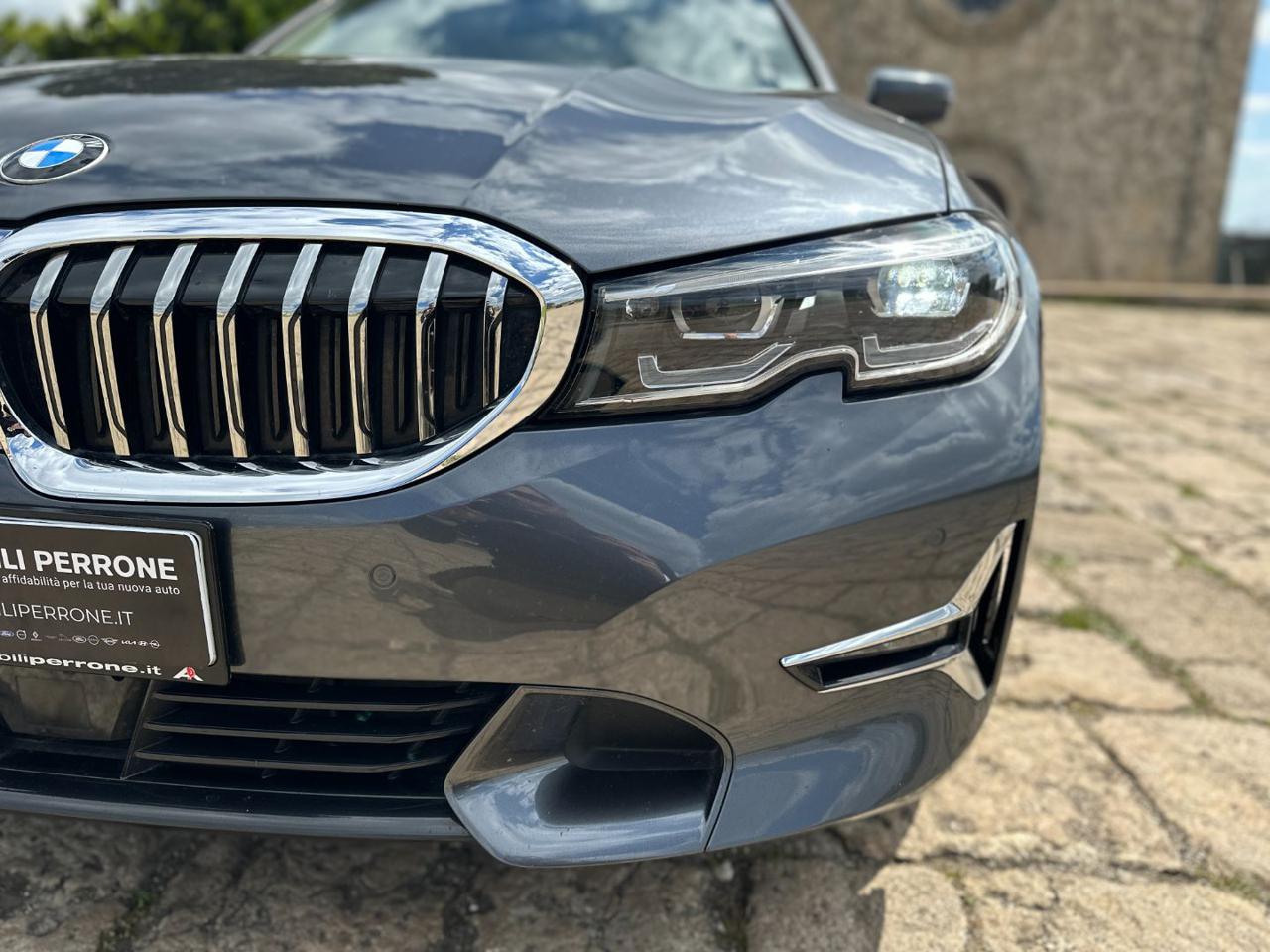 BMW 320 d 190cv Luxury (Pelle Beige/APP/Led/Navi/Retro) - 42