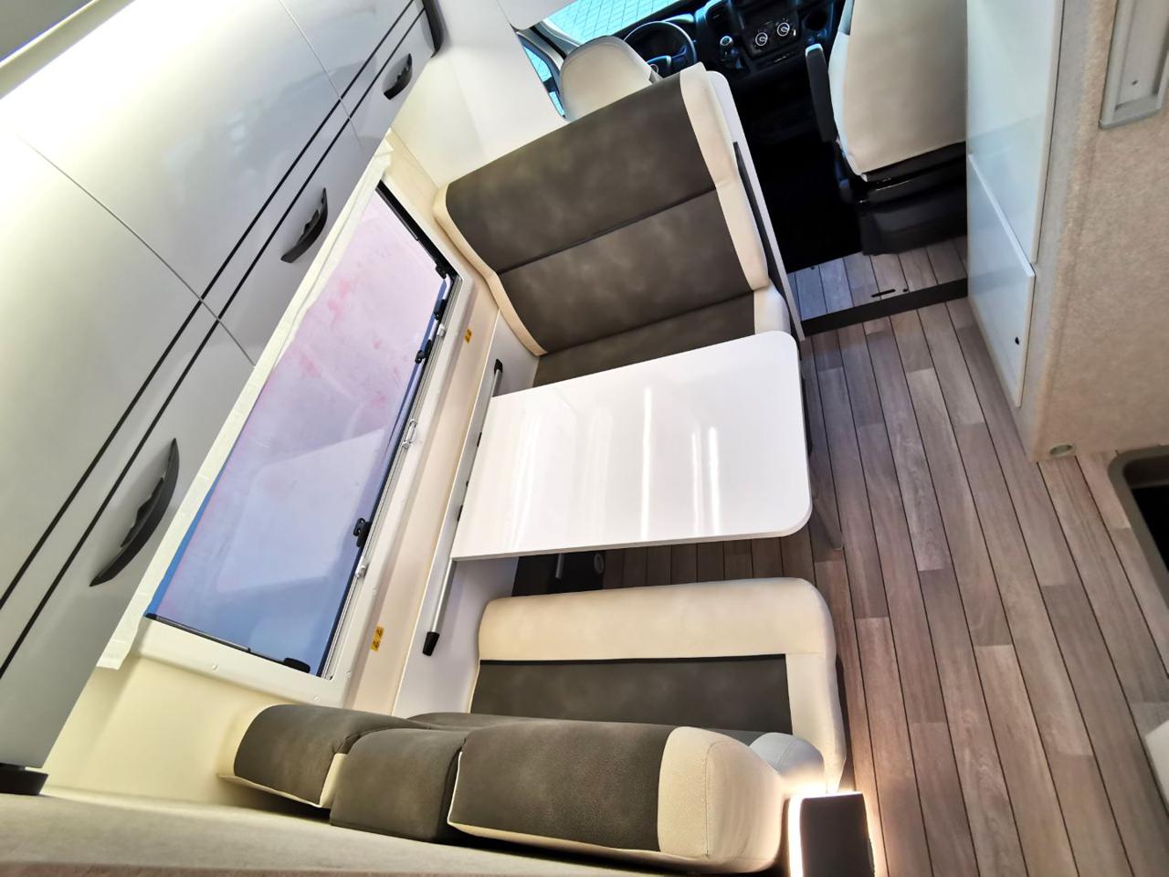 GLAMYS 320