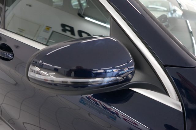 MERCEDES-BENZ GLC 220 22