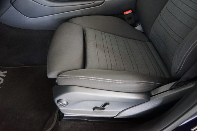 MERCEDES-BENZ GLC 220 30