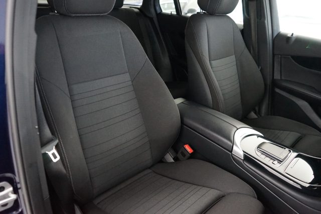 MERCEDES-BENZ GLC 220 38